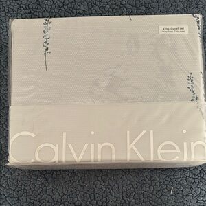 NWT Calvin Klein King Duvet Set